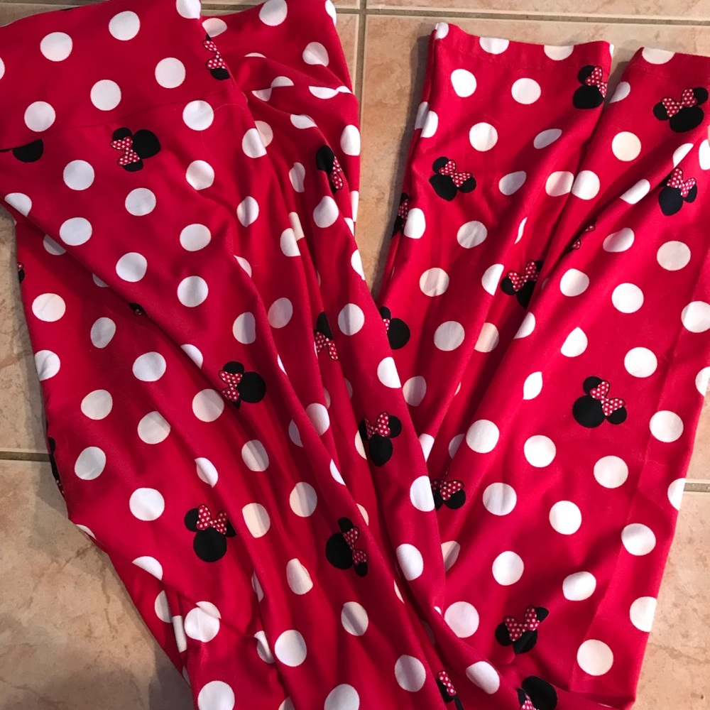 Rare LuLaRoe tall and curvy Minnie leggings!